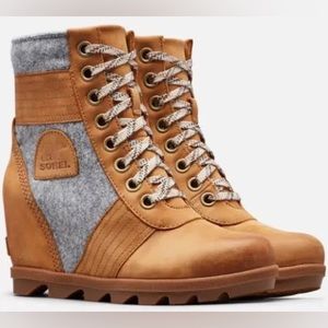Sorel Lexi Wedge size 6.5